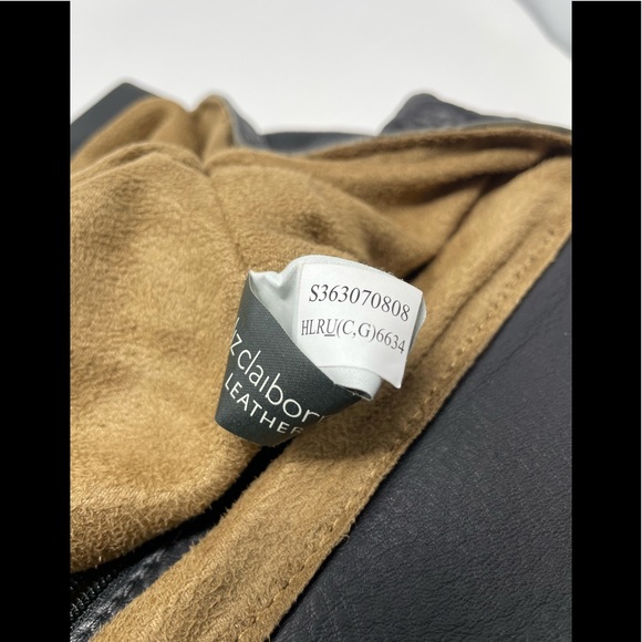 Liz Claiborne Pebbled Leather Satchel🖤 - Picture 14 of 16